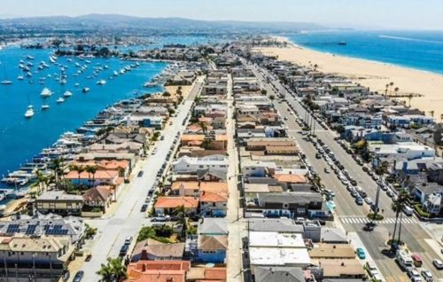 1216 Balboa Blvd, Newport Beach CA  92661-1420 exterior