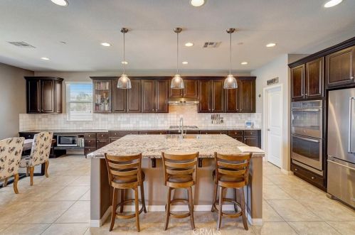 1433 Venetian Mallow Ct, Beaumont CA  92223-8639 exterior