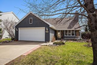 2485 Nicole Ct, Oshkosh, WI 54904-6400