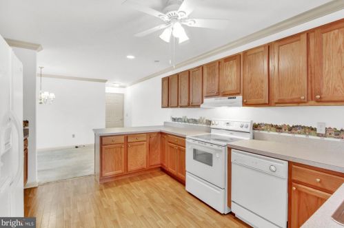 142 Furlong Way, Red Lion PA 17356-8775 exterior