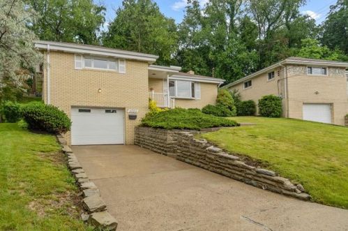 2023 Arnold Acres Dr, Pittsburgh, PA 15205-4105