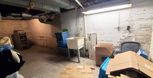 711 Carlisle St, New Castle PA 16101-2308 exterior