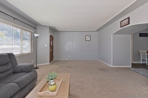 9606 Marilla Dr, Lakeside CA  92040-2806 exterior