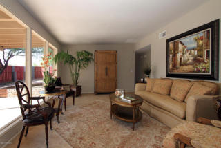 9356 Myra Dr, Tucson, AZ 85730-2940