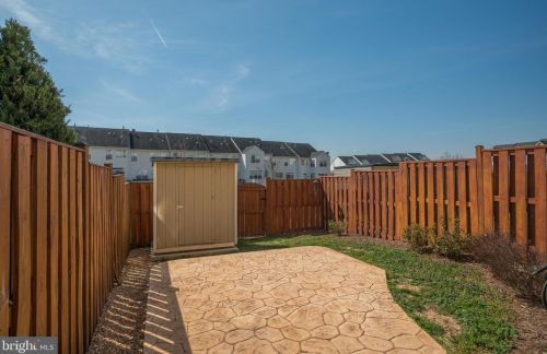 533 Legrace Ter, Leesburg VA  20176-1835 exterior