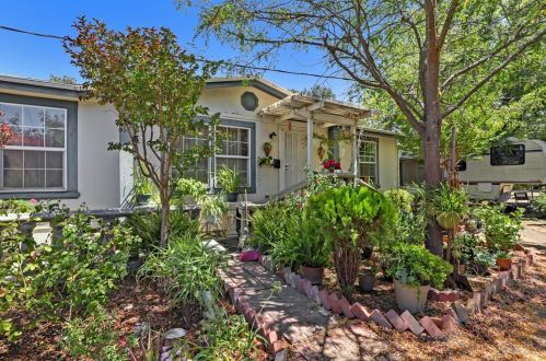 1400 Lane B, Gilroy, CA 95020-9338