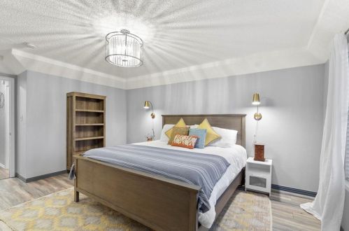 1502 Meadow Glen St, Richardson TX  75081-2541 exterior