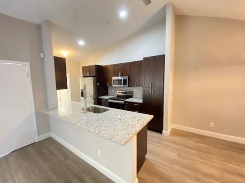 218 Sparrow Dr, West Palm Beach, FL 33411-1306