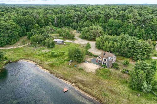 12 Brentwood Rd, Fremont, NH 03044-3582