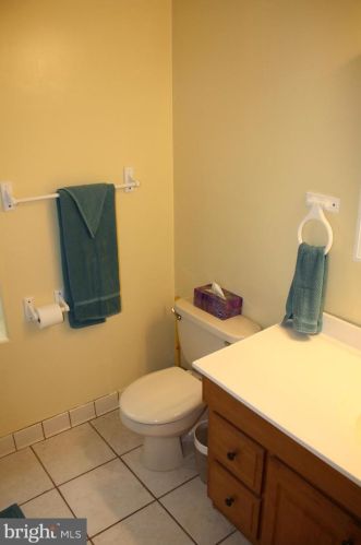 2344 Derry St, Harrisburg PA 17111-2616 exterior