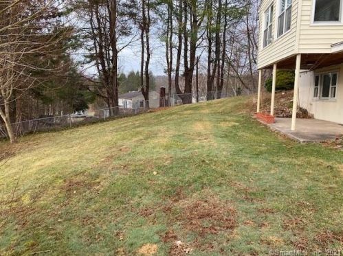 34 Robert Ln, Wallingford CT  06492-4317 exterior