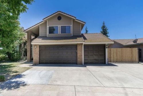 4161 Wathen Ave, Fresno, CA 93722-3505