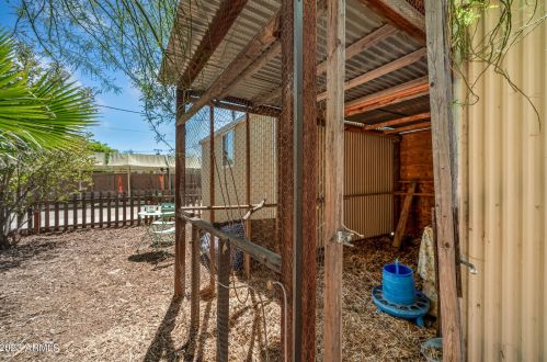 4150 18 Ave, Phoenix AZ 85015-3840 exterior