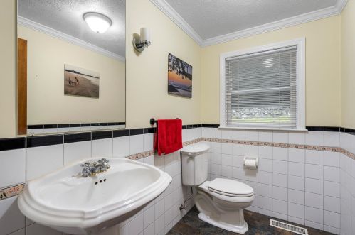 26 Deacon Ln, Hollis NH  03049-6321 exterior
