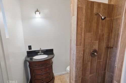 30009 Hunstock St, Santa Clarita CA  91384-2456 exterior
