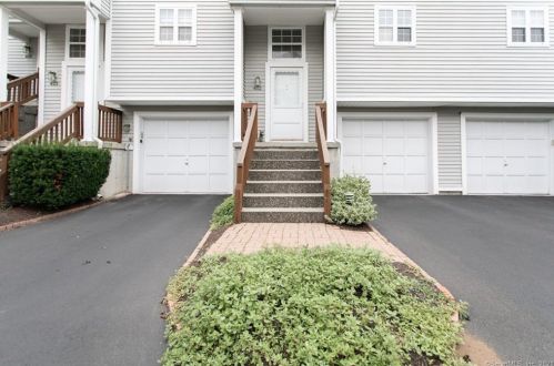 412 Foxboro Dr, Norwalk, CT 06851-1156