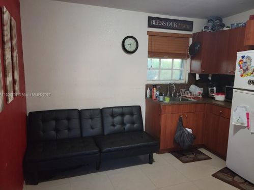 10 44th St, Hialeah FL  33013-1816 exterior