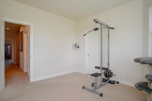 5890 Yuste Ln, Hollister CA  95023-9538 exterior