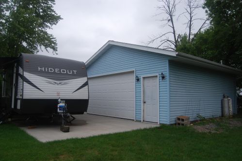 711 Harrison Ct, West Bend, WI 53090-1800