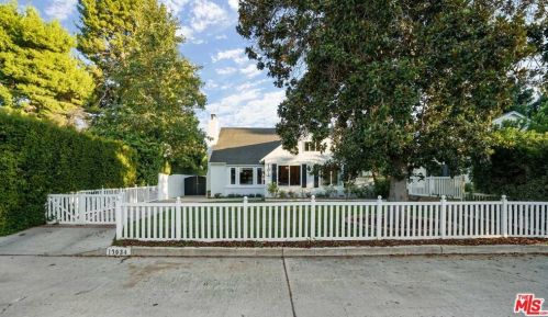 13034 Woodbridge St, North Hollywood, CA 91604-1430