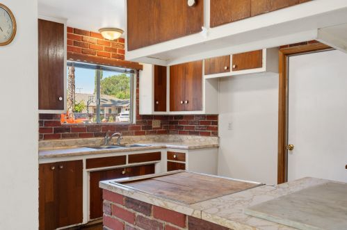 1674 Juniper Ave, Solvang CA  93463-2828 exterior