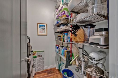 9851 Oakwood Cir, Orange CA  92861-1221 exterior