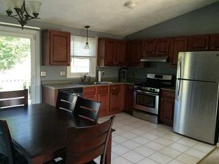 40 Justin Way, Cranston, RI 02910-3600