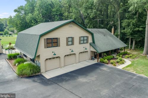 1163 Denneys Rd, Dover DE  19904-4946 exterior