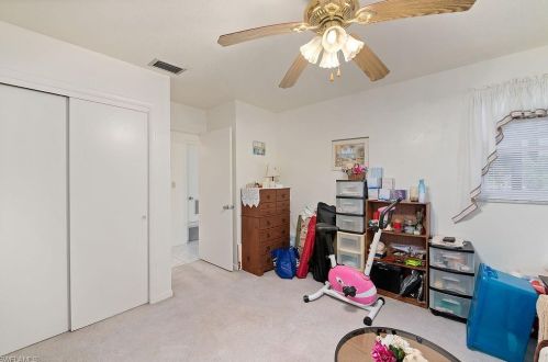 127 Highview Ave, Lehigh Acres FL 33936-7046 exterior