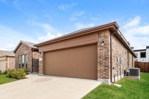 1008 Spanish Needle Trl, Fort Worth TX  76177-7205 exterior