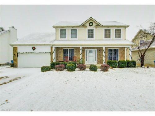 6001 Mayflower Dr, Lorain, OH 44053-4111