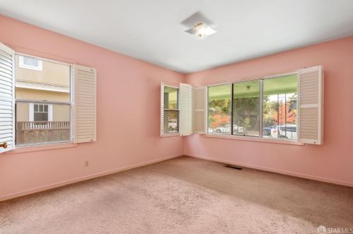 163 Iris St, Redwood City CA  94062-1950 exterior