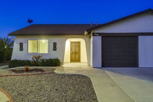 3878 San Pablo Ave, Oceanside, CA 92057-7208