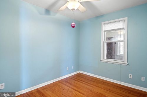 22 Strawbridge Ave, New Castle DE  19720-1501 exterior