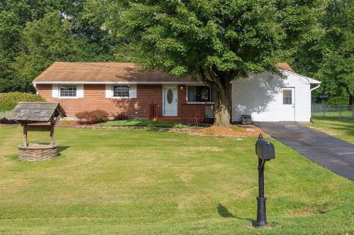 62 Wolfer Dr, Amelia, OH 45102-1336
