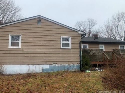 55 Stoddard Pl, Beacon Falls, CT 06403-1536