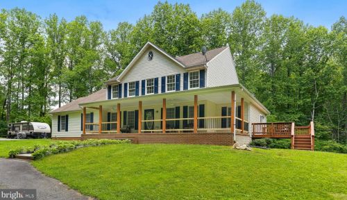 9 Artillery Dr, Fredericksburg, VA 22406-4144