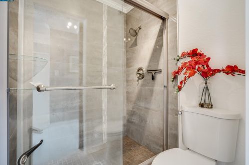 2442 Wright Ct, South San Francisco CA  94080-5257 exterior