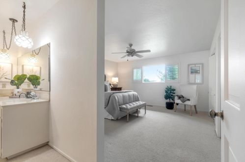 231 Donald Dr, Hollister CA  95023-6361 exterior