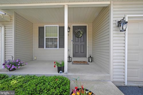 32 Abby Ln, Schuylkill Haven, PA 17972-9744