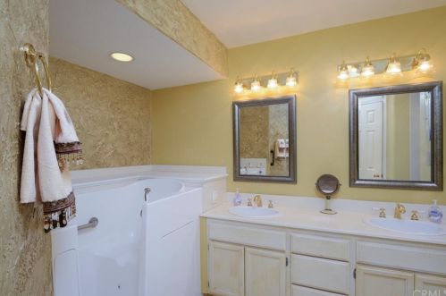 1245 Upland Hills Dr, Upland CA  91784-9167 exterior