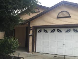 622 Hummingbird Dr, Lodi CA  95240-7893 exterior