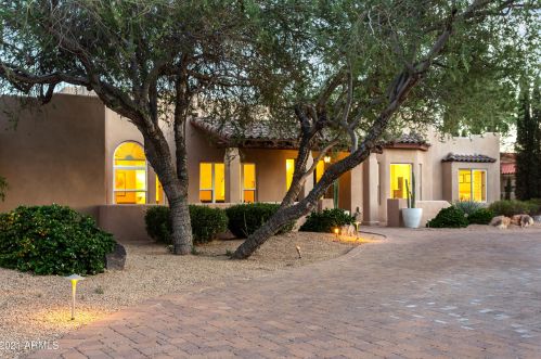 10461 Windrose Dr, Scottsdale AZ  85259-2423 exterior