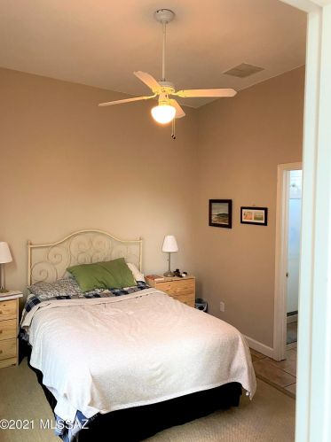 1070 Miles St, Tucson AZ 85719-6140 exterior