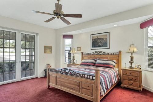 3966 9th Ln, Vero Beach FL  32960-6123 exterior