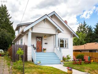 2803 48th Ave, Portland, OR 97206-1520