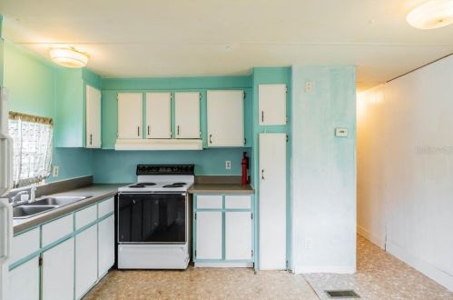 4240 Orlando Ave, Brooksville FL  34604-8014 exterior