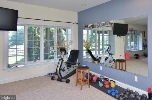 116 Osborne Cir, Kennett Sq PA  19348-1910 exterior