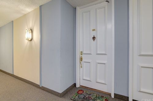 564 Bellflower Blvd, Long Beach, CA 90814-2060