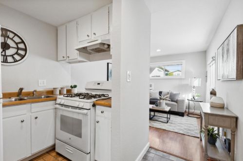 2924 61st Ave, Oakland CA  94605-1517 exterior
